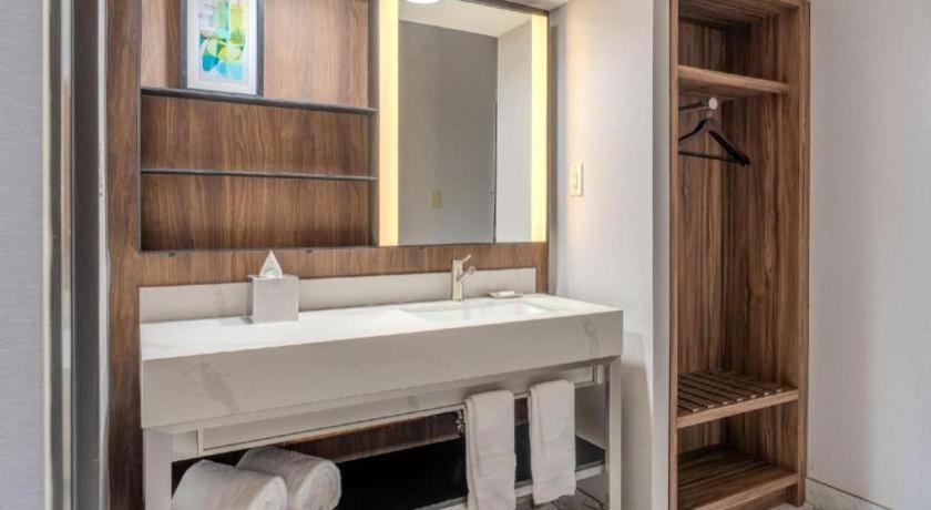 קינג אוף פרוסיה Valley Forge Casino Resort מראה חיצוני תמונה